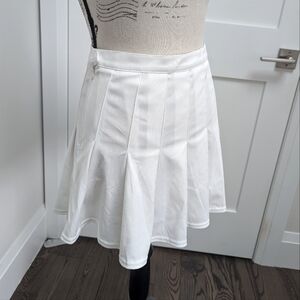 White pleated tennis skirt
